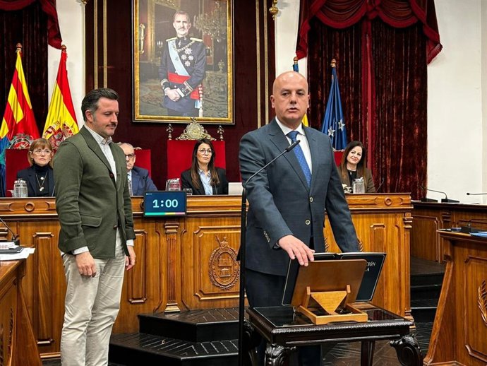 Miguel Serna toma posesión como concejal del PSPV en el Ayuntamiento de Elche (Alicante)