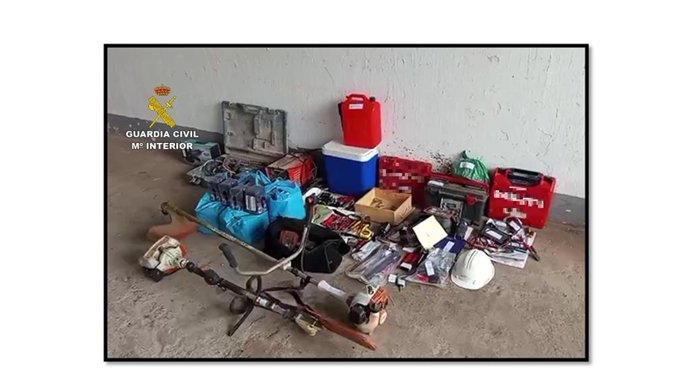 Objetos hallados por la Guardia Civil dentro de la operación 'Vurdon-Vantool'.