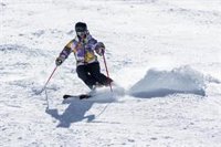 Un fuerte episodio de lluvia obliga al cierre de Sierra Nevada este lunes
