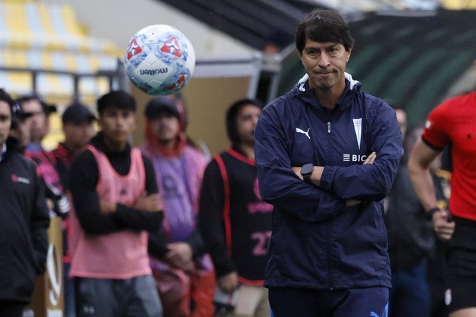 Futbol, Universidad Catolica vs Coquimbo Unido. Final Supercopa 2026. El entrenador de Universidad Catolica Daniel Garnero es fotografiado durante la final de la Supercopa contra Coquimbo Unido disputada en el estadio Sausalito de Vina del Mar,