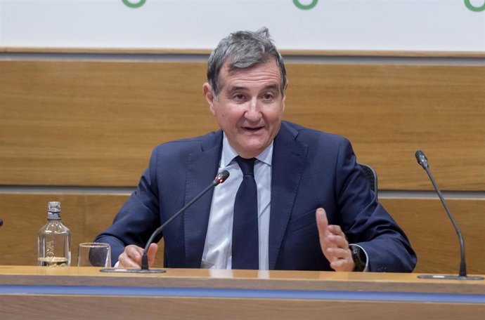 Archivo - El presidente de AMETIC, Francisco Hortigüela Martos, durante el Encuentro Informativo ‘Unlocking growth. Frictionless trade for smes powered by e-invoicing and AI’, organizado por Europa Press y Sage, en la sede de la CEOE, a 27 de octubre de 2