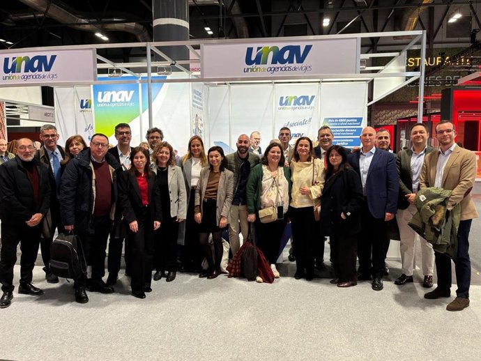 Expertos internacionales analizan el impacto de la directiva de viajes combinados durante un acto de UNAV.