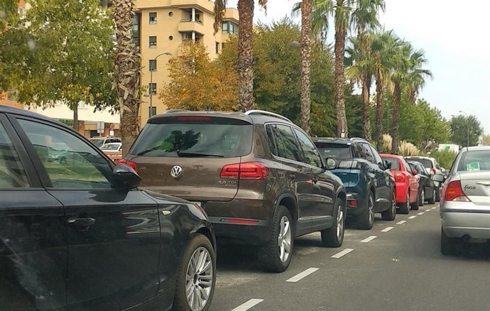 Archivo - Coches en Madrid