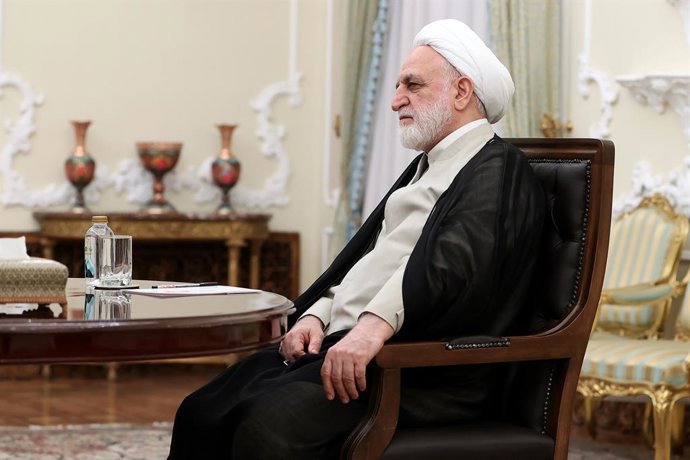 Archivo - Arquivo - 20 de dezembro de 2025, Teerã, Irã: O presidente do Supremo Tribunal iraniano, GHOLAM HOSSEIN MOHSENI EJEI, participa de uma reunião dos chefes dos três poderes do governo em Teerã.