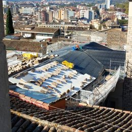 Obras de la rehabilitación de la cubierta.