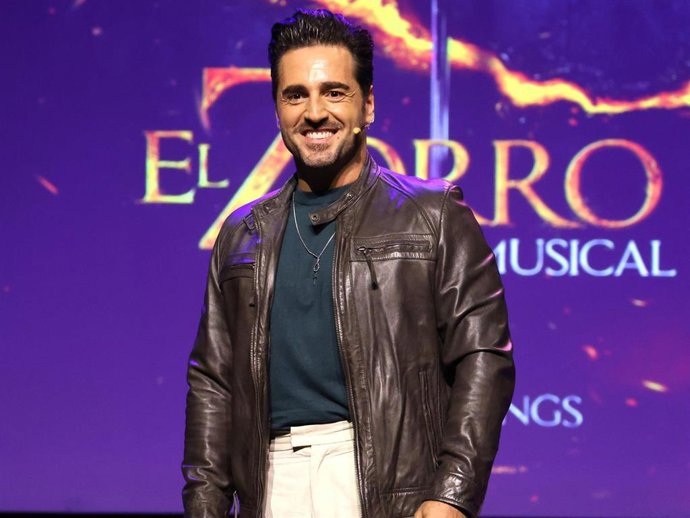 El cantante David Bustamante durante la presentación de 'El Zorro, el musical' en el Teatro La Latina