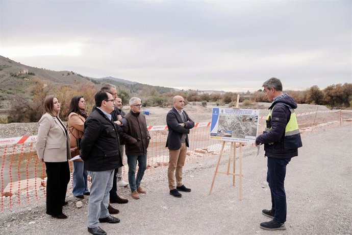 El presidente de la Diputación de Almería visita Armuña del Almanzora.