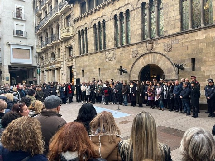 Minuto de silencio en Lleida por el feminicidio de una vecina el domingo