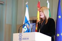 La alcaldesa de Huelva señala que el funeral por las víctimas "debe ser religioso y abierto al público"