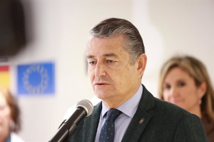 El consejero de Sanidad, Presidencia y Emergencias de la Junta de Andalucía, Antonio Sanz.