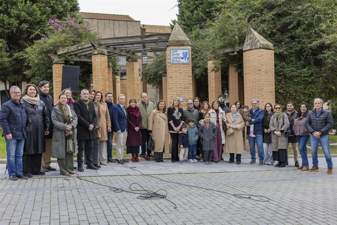 Inauguración de la placa con el nombre de Anselmo Botello.
