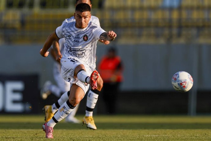 Futbol, Coquimbo Unido vs Deportes Limache. Semifinal Supercopa 2026. El jugador de Deportes Limache Daniel Castro es fotografiado durante la semifinal de la Supercopa contra Coquimbo Unido disputada en el estadio Sausalito de Vina del Mar,