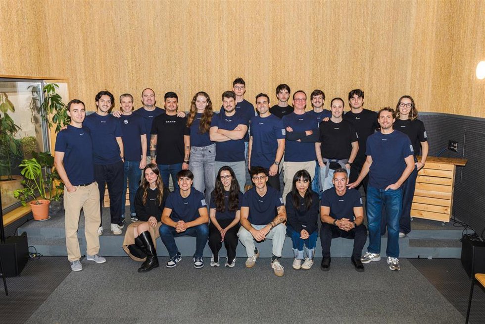 Archivo - Equipo de la fintech española de Stamp.