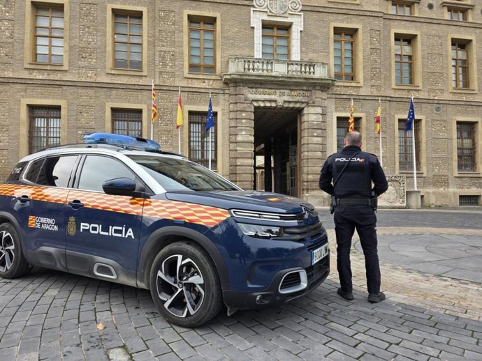 Unidad de la Policía Adscrita en la sede del Gobierno de Aragón.