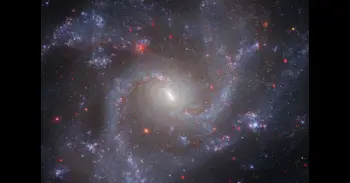 Astrónomos revelan nuevos detalles sobre la influencia de la materia oscura en el Universo