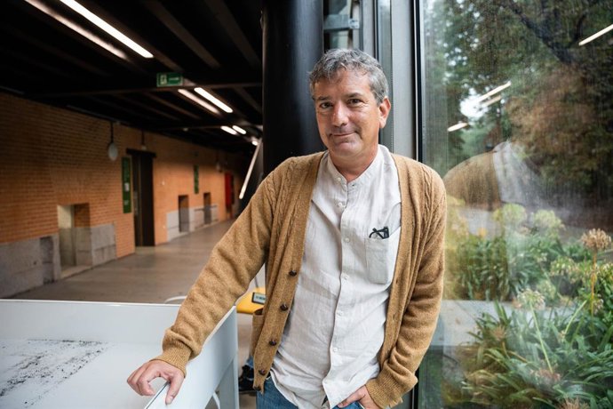 Archivo - L'escriptor Santiago Roncagliolo