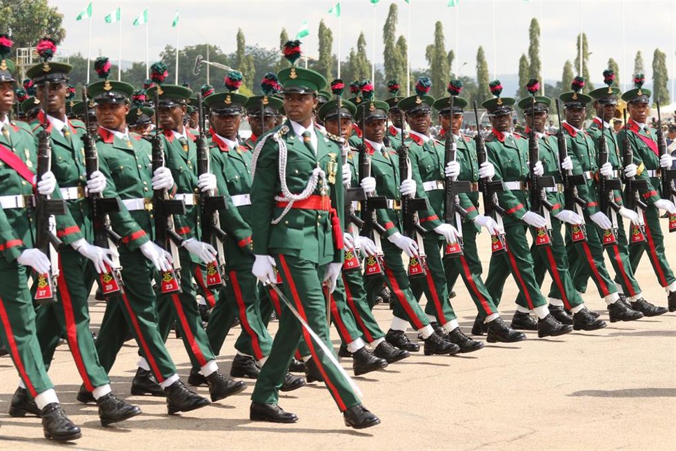 Archivo - Imagen de archivo de un desfile militar en la capital de Nigeria, Abuya