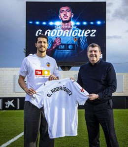 El Valencia refuerza su centro del campo con el argentino Guido Rodríguez