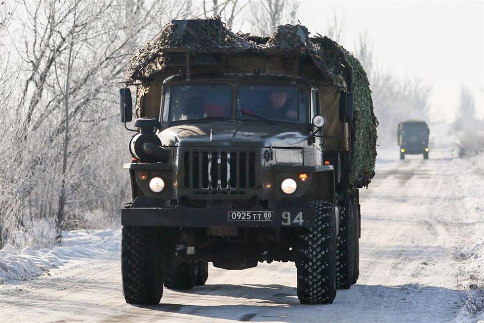 Camiones de las fuerzas prorrusas en la provincia de Donetsk, situada en el este de Ucrania y ocupada parcialmente en el marco de la invasión desatada en febrero de 2022 (archivo)