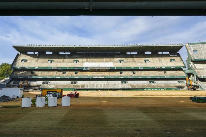 Archivo - Imágenes del comienzo de la demolición del Benito Villamarín, a 9 de septiembre de 2025.