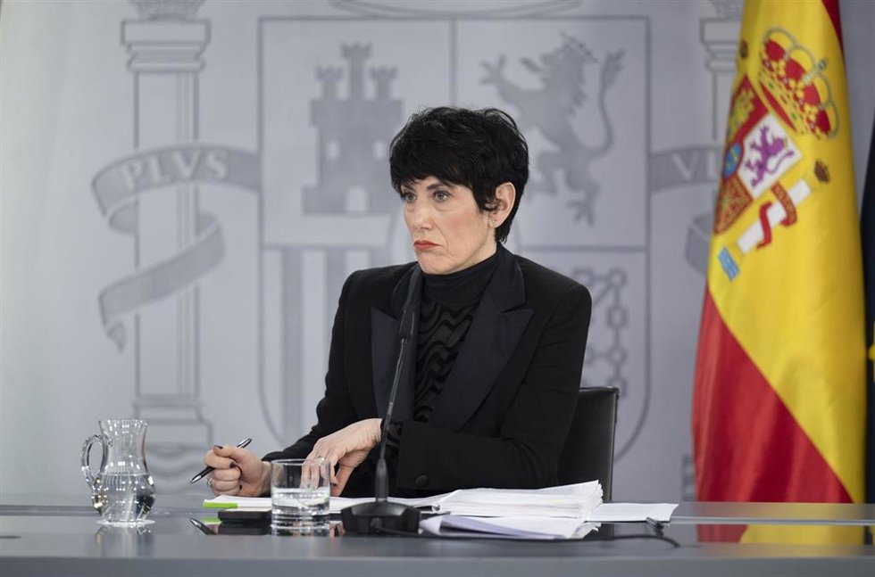 La ministra de Inclusión Seguridad Social y Migracioneas y Portavoz del Gobierno, Elma Saiz, durante la rueda de prensa posterior al Consejo de Ministros, a 20 de enero de 2026, en Madrid (España). El Consejo de Ministros se ha reunido después del accid