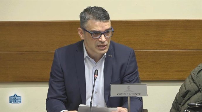 El viceconsejero de Industria, Juan Carlos Campos, durante su comparecencia este martes en la Junta General.