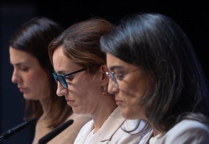 Archivo -  Las coportavoces de Más Madrid Rita Maestre, Mónica García y Manuela Bergerot, durante una rueda de prensa.