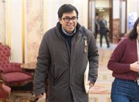 Los Comunes creen que la regularización facilita que Podemos negocie la transferencia migratoria a Cataluña