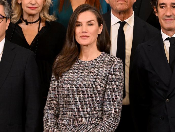 La Reina Letizia recibe en el Palacio de La Zarzuela a una representación del equipo directivo y diseñadores participantes en la 83ª edición de Mercedes Benz Fashion Week Madrid