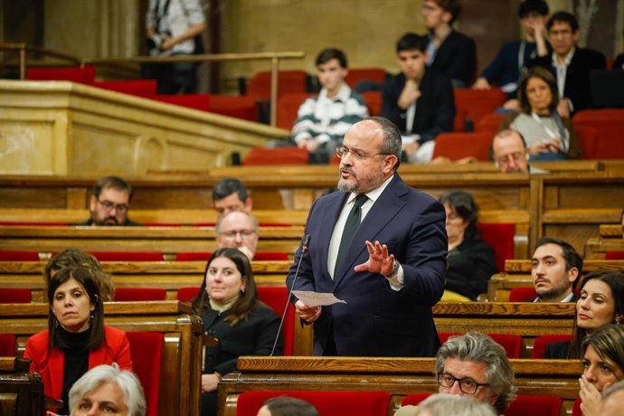 Archivo - El portavoz del Partido Popular, Alejandro Fernández, en la sesión de control a su gobierno en el Parlament de Catalunya el viernes 5 de diciembre de 2026 en Barcelona (Cataluña, España).