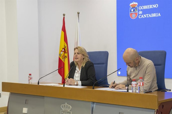 La consejera de Desarrollo Rural, Ganadería, Pesca y Alimentación, María Jesús Susinos, informa en rueda de prensa sobre la actualización de datos del Plan de Gestión del Lobo en Cantabria.