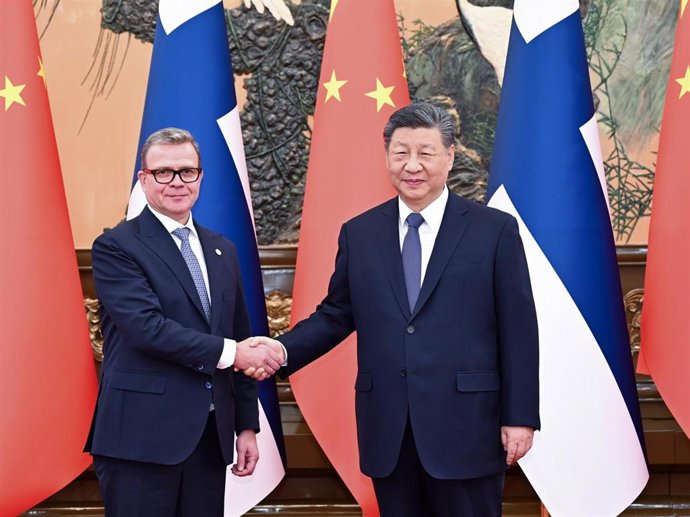 El presidente chino, Xi Jinping, se reúne con el primer ministro finlandés, Petteri Orpo, de visita oficial en Pekín.