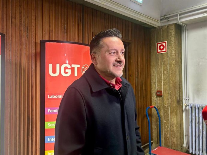 El secretario general de UGT Asturias, Javier Fernández Lanero.