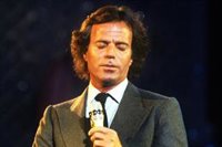 Julio Iglesias seguirá siendo Hijo Predilecto de Madrid por no existir condena legal firme