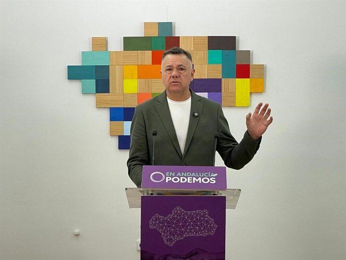 El candidato de Podemos a la Presidencia de la Junta y diputado autonómico de Por Andalucía, Juan Antonio Delgado, este martes