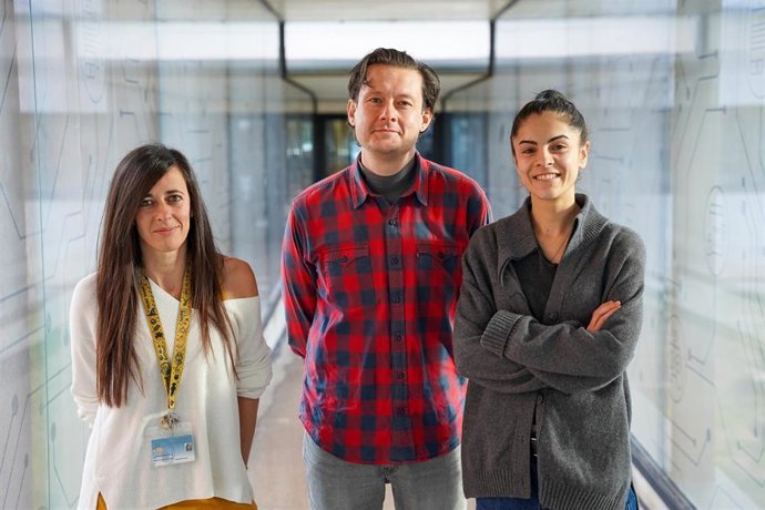 De izquierda a derecha: Natalia Muñoz, Carlos Martí Gastaldo y Clara Chinchilla.