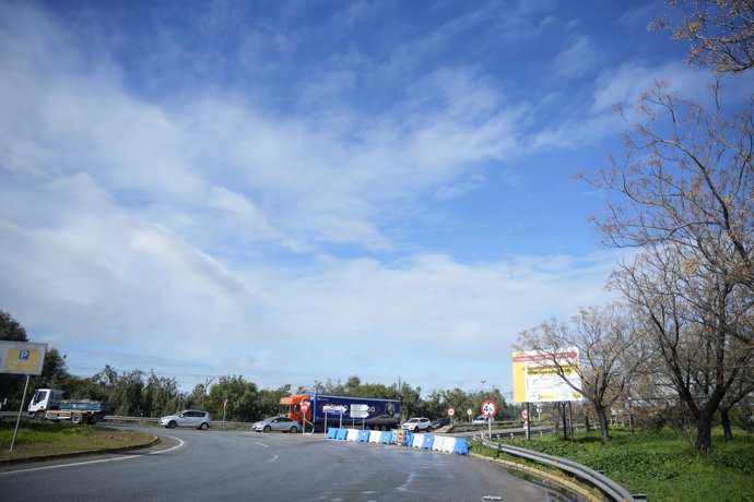 Corte de la SE-20 por efecto de las intensas lluvias