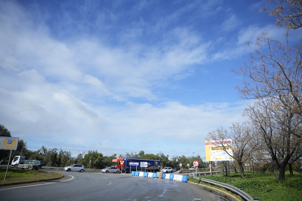 Corte de la SE-20 por efecto de las intensas lluvias