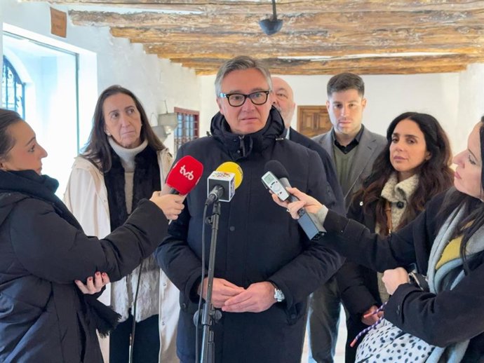 El portavoz de Vox en el Parlamento andaluz, Manuel Gavira, este martes