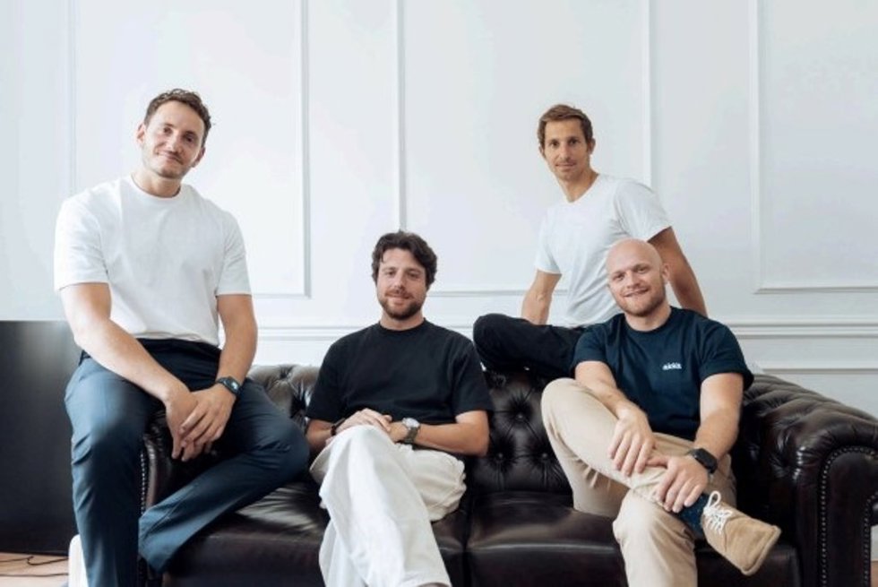 Archivo - De izda a dcha: el cofundador de Akka, Thomas Rebaud; el jefe de crecimiento, Nicolas Nati; el responsable de operaciones, Benoit Lagarde; y el CEO de Akka España, Javier Desantes.
