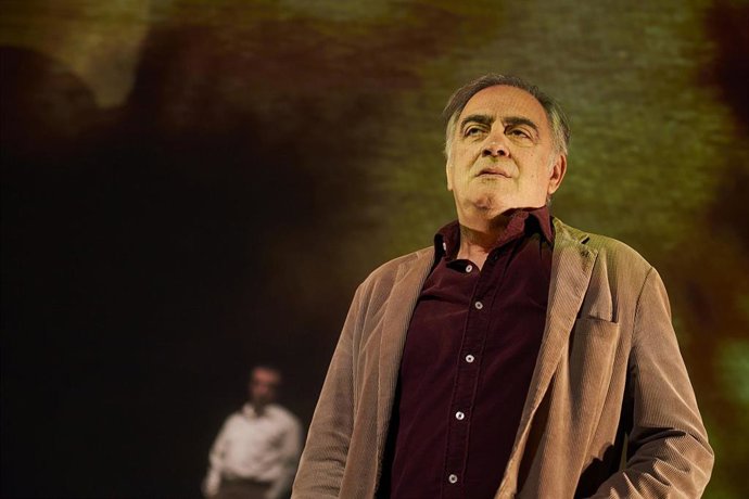 Archivo - El Teatre Principal de Palma acoge una obra de Pep Tosar sobre la vida y obra del poeta Miguel Hernández