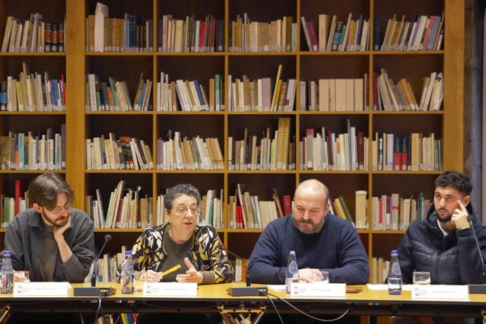 Gabri Fuentes, Rosario Álvarez, Manuel Gago e David Gesteira en la rueda de presentación del podcast 'Seteventos'.