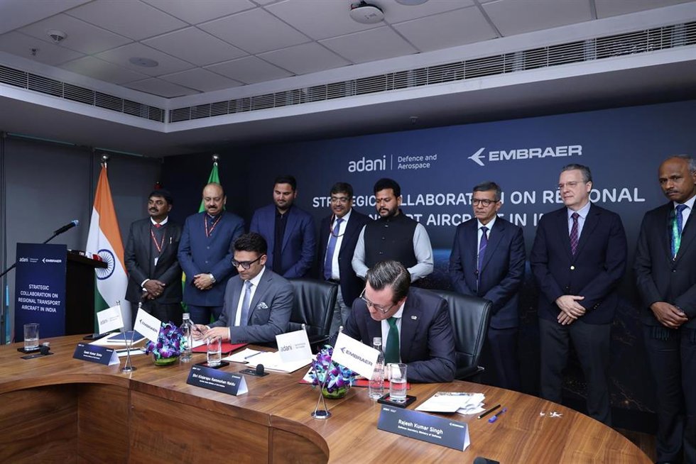 Embraer se asocia con la filial de defensa de Adani para establecer un ecosistema de aeronaves en India.