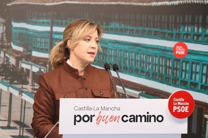 La portavoz del PSOE en las Cortes de C-LM, Ana Isabel Abengózar.