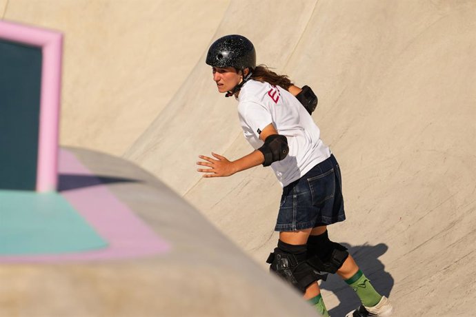 Archivo - Naia Laso of Spain competes during Women's Park Final of the Skateboarding on La Concorde 4 during the Paris 2024 Olympics Games on August 6, 2024 in Paris, France.