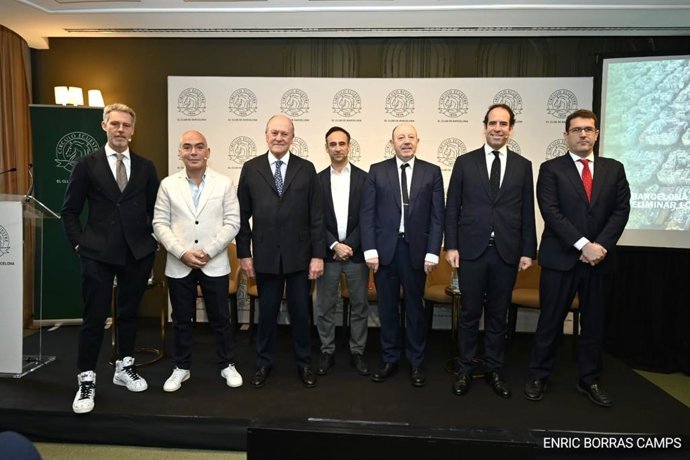 Los participantes en el encuentro.