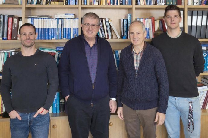 Los investigadores de la Universidad de Zaragoza Mattia Ghirardello, Pedro Merino, Tomás Tejero, Ignacio Sanz.