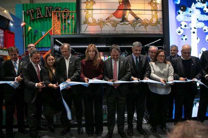 Buenos Aires se consolida en Fitur 2026 como destino gastronómico, eventos masivos y turismo de reuniones.