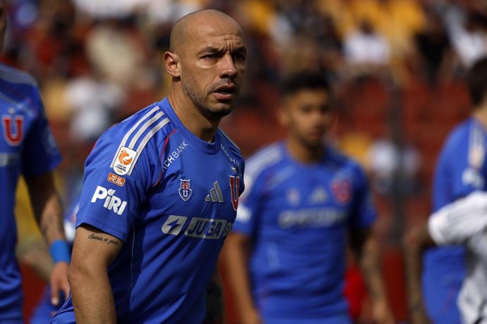 Futbol, Colo Colo vs Universidad de Chile. Supercopa 2025 El jugador de Universidad de Chile Marcelo Diaz es fotografiado durante el partido por la Supercopa 2025 contra Colo Colo disputado en el estadio Santa Laura de Santiago, Chile. 14/09/2025 Andres