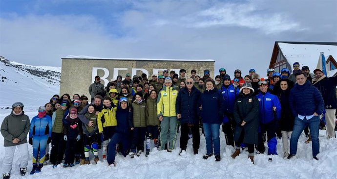 El COE visita Baqueira Beret y refuerza la colaboración con el deporte de invierno.